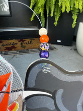 Load image into Gallery viewer, Interchangeable Ghost Puppy Door Hanger