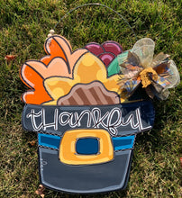 Load image into Gallery viewer, Thanksgiving Hat Door Hanger
